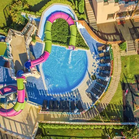 Aquaclub Grifid Bolero 4*