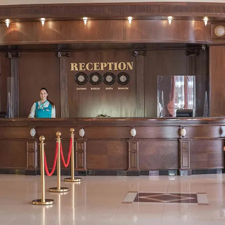 Aquaclub Grifid Bolero 4* גולדן סנדס