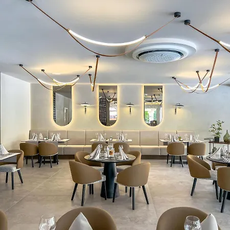 Aquaclub Grifid Bolero גולדן סנדס