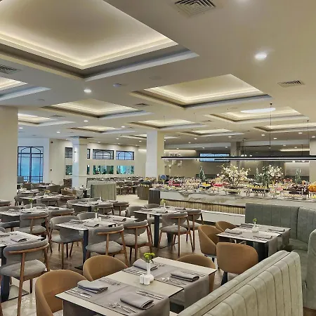 Aquaclub Grifid Bolero 4* גולדן סנדס